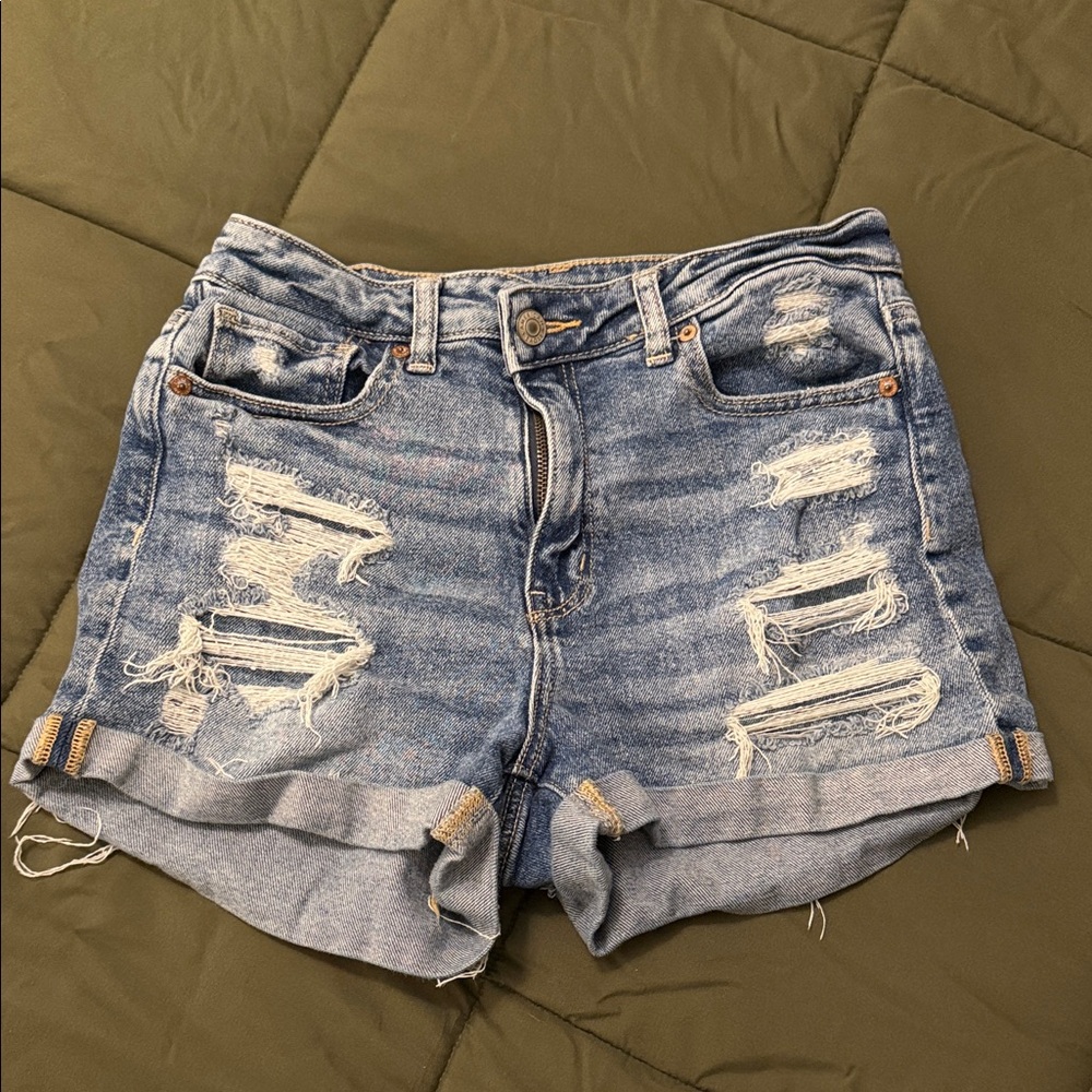 American Eagle Mom Short size 4